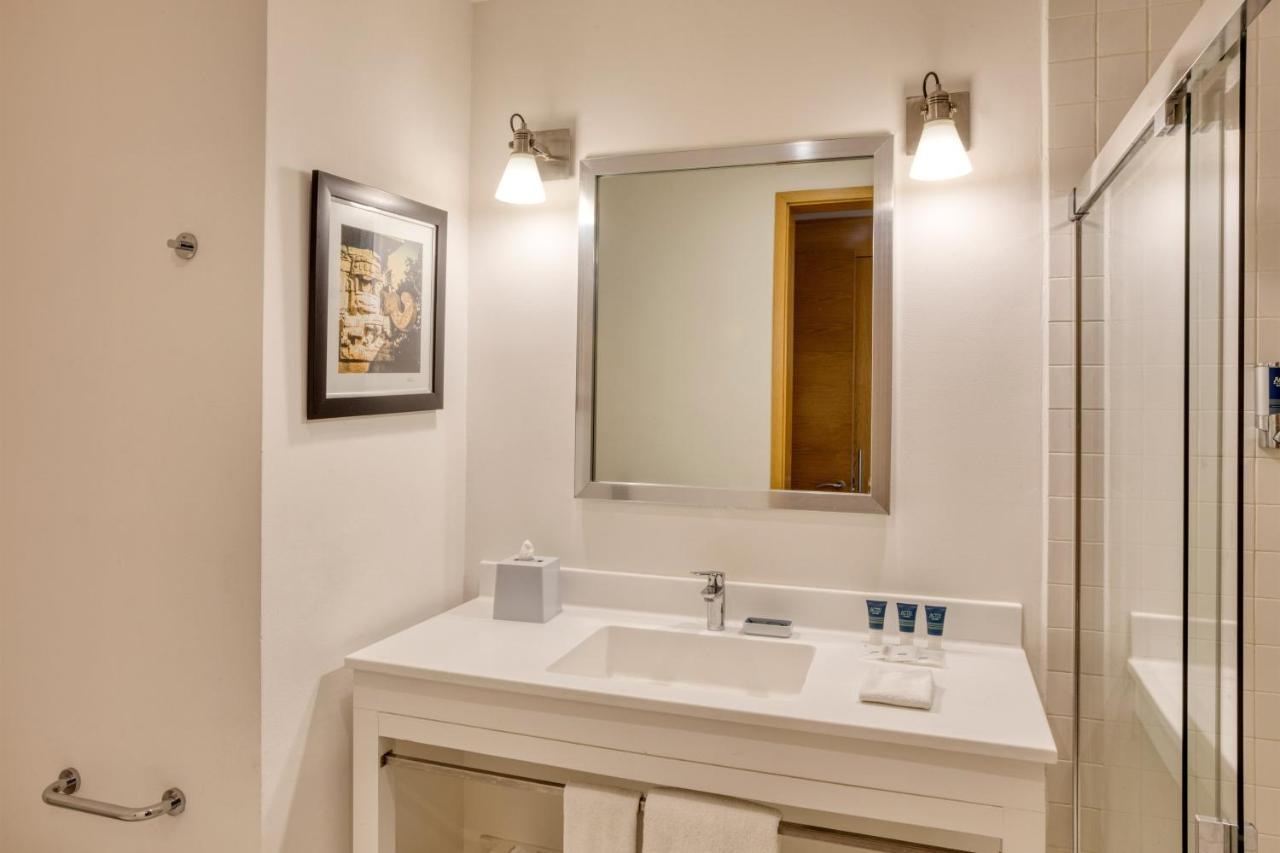 Four Points By Sheraton Cancun Centro Εξωτερικό φωτογραφία