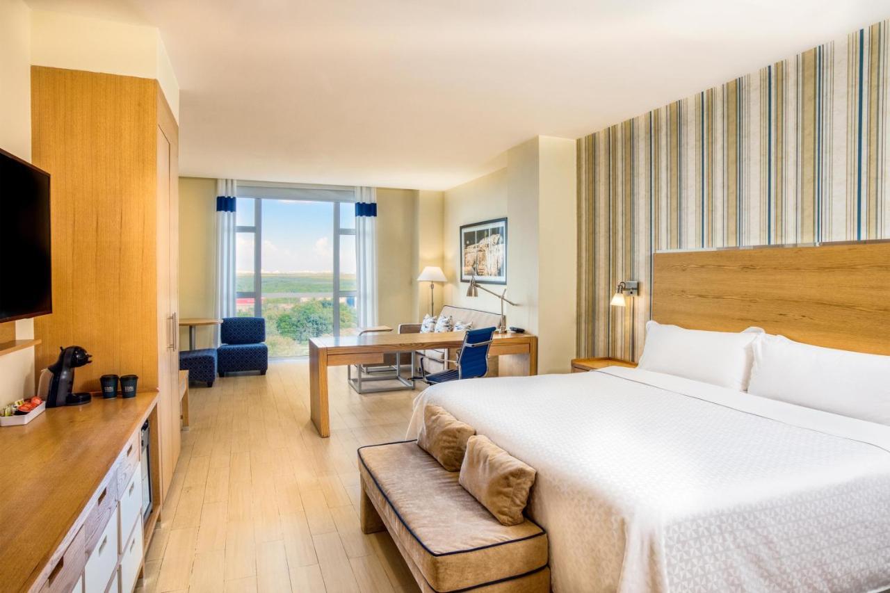 Four Points By Sheraton Cancun Centro Εξωτερικό φωτογραφία