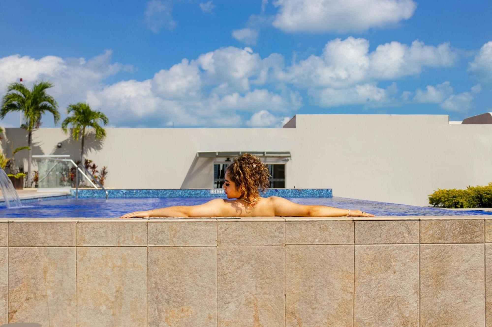 Four Points By Sheraton Cancun Centro Εξωτερικό φωτογραφία